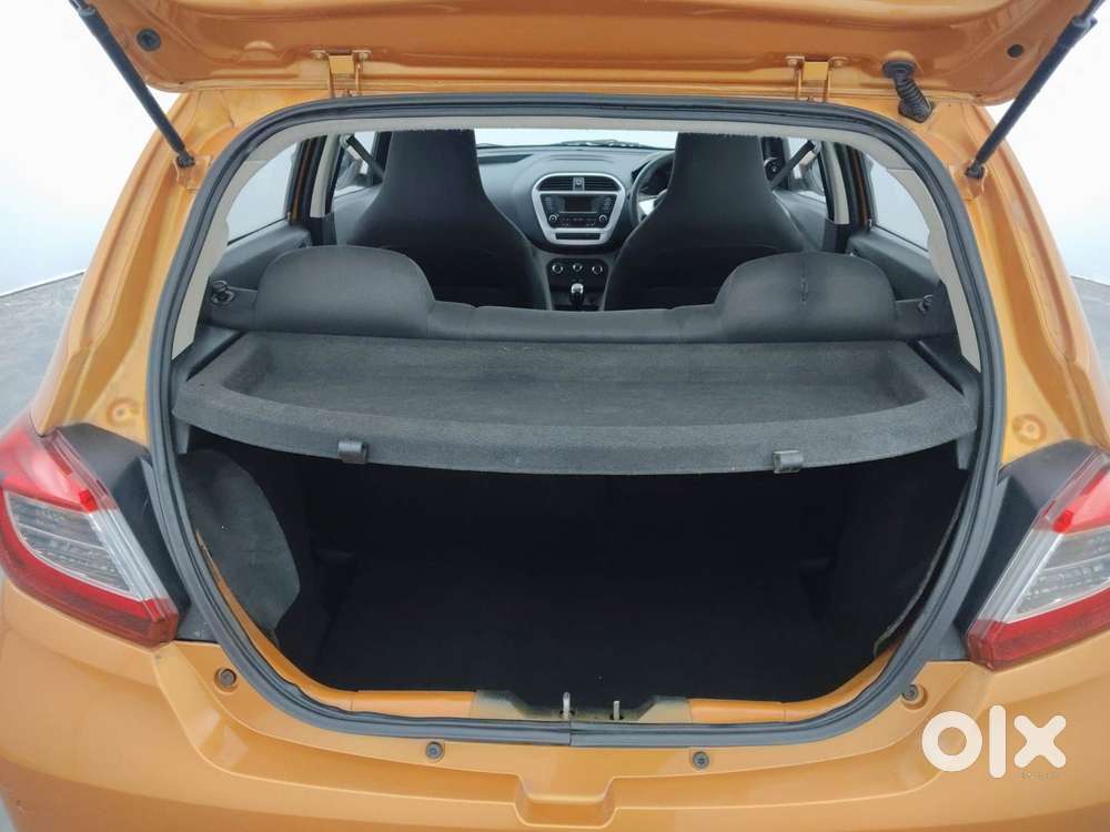 Tata Tiago 1.2 Revotron Xt, 2017, Petrol