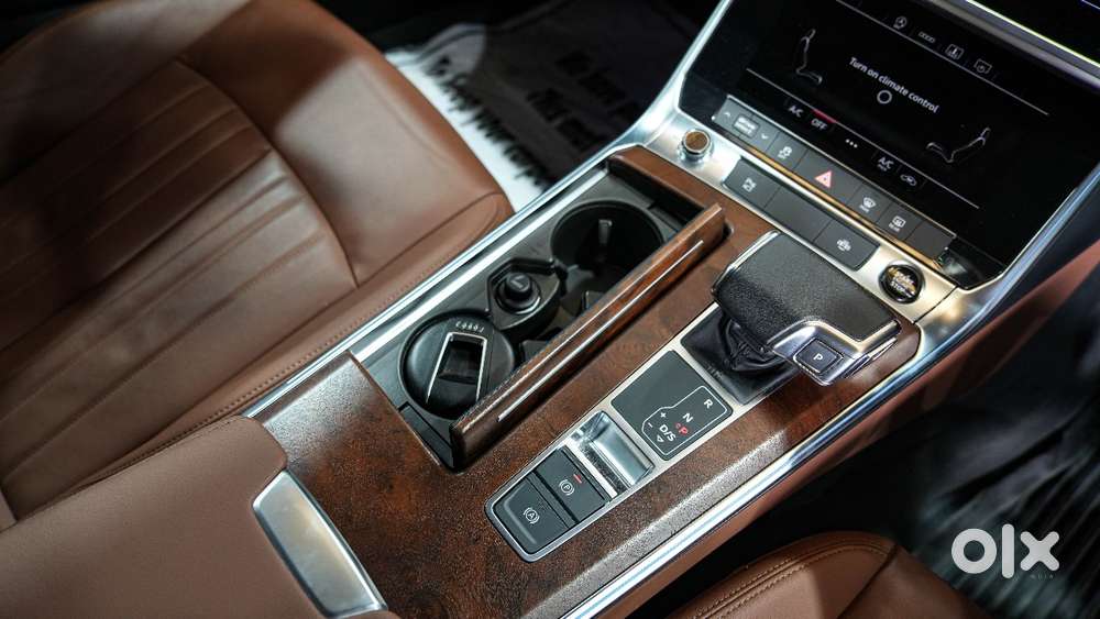 Audi A6 2.0 45 Tfsi Premium Plus, 2023, Petrol