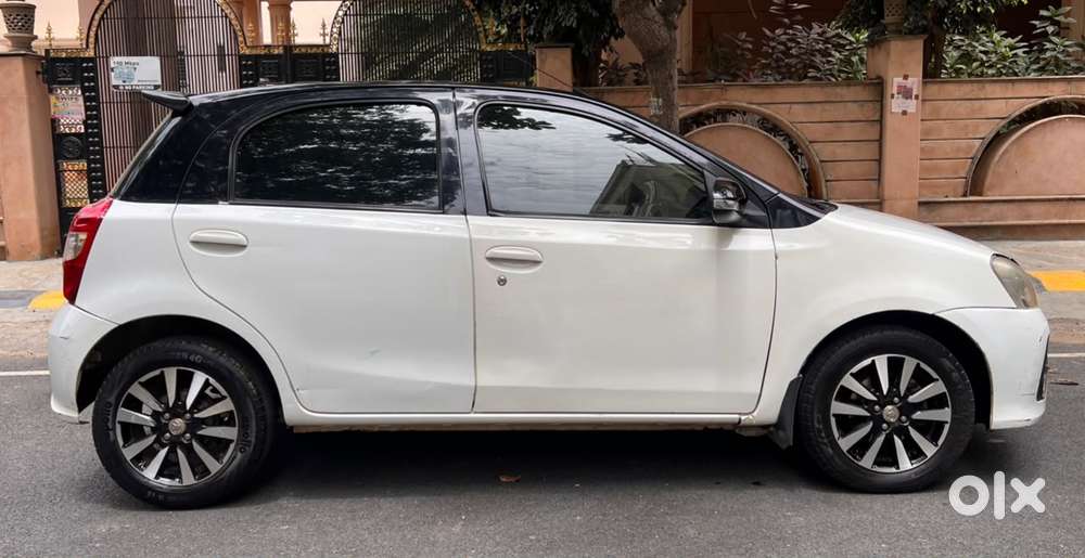 Toyota Etios Liva Vx, 2017, Petrol