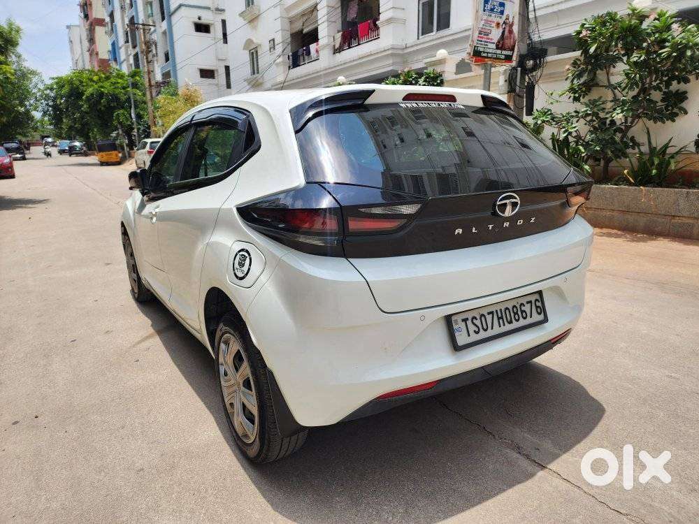 Tata Altroz 1.2 Xe Plus Petrol, 2022, Petrol