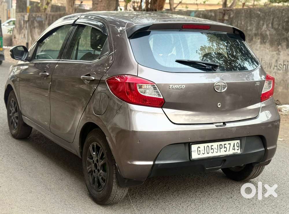 Tata Tiago, 2016, Petrol