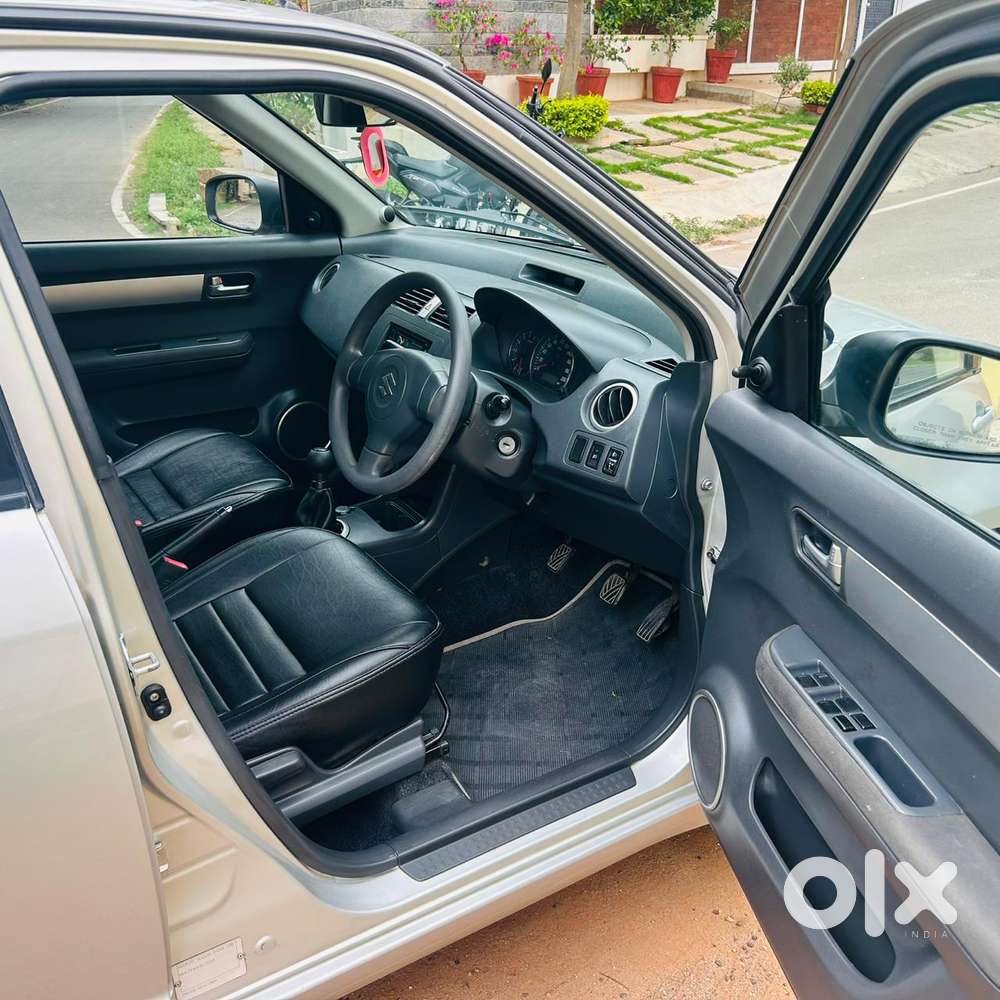 Maruti Suzuki Swift Vxi + Manual, 2010, Petrol
