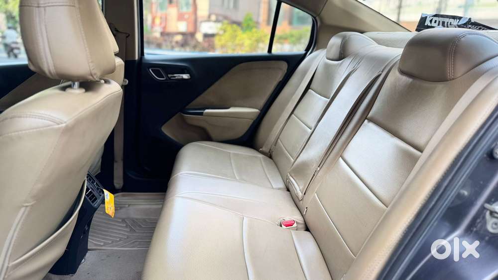 Honda City V Mt Sunroof, 2017, Petrol