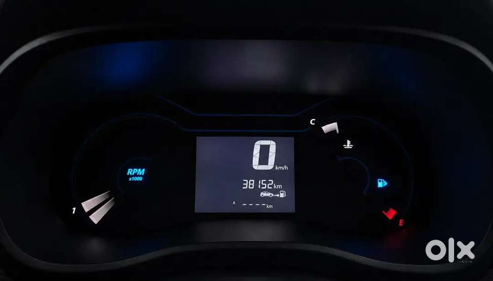 Renault Kwid 1.0 Rxt (o) &ndash; Top-end Variant  Excellent Condition