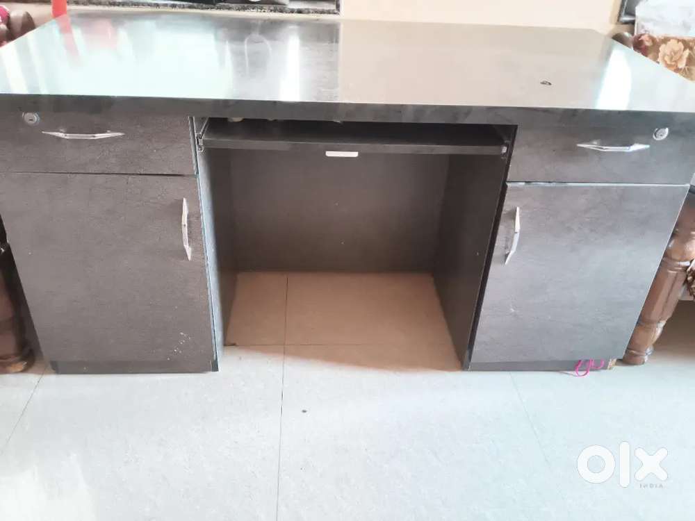 A office table