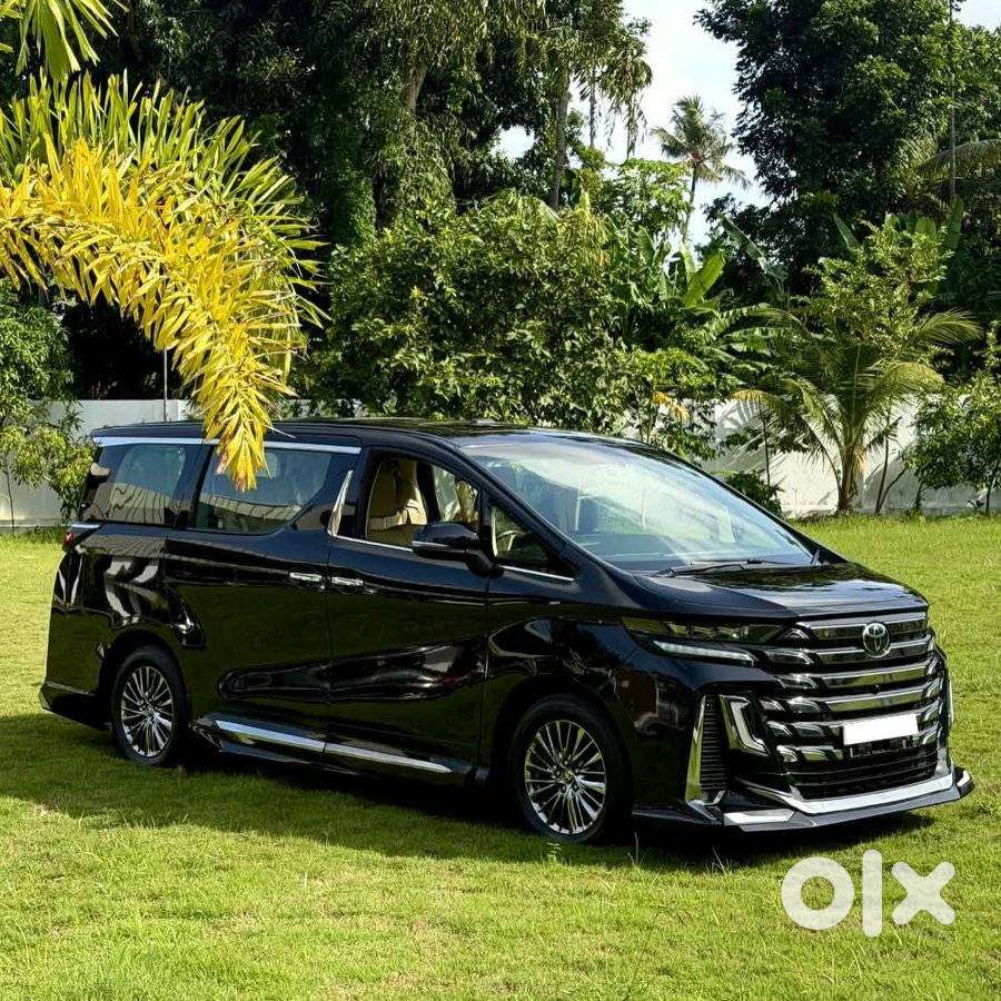 Toyota Vellfire Vip – Executive Lounge, 2022, Petrol