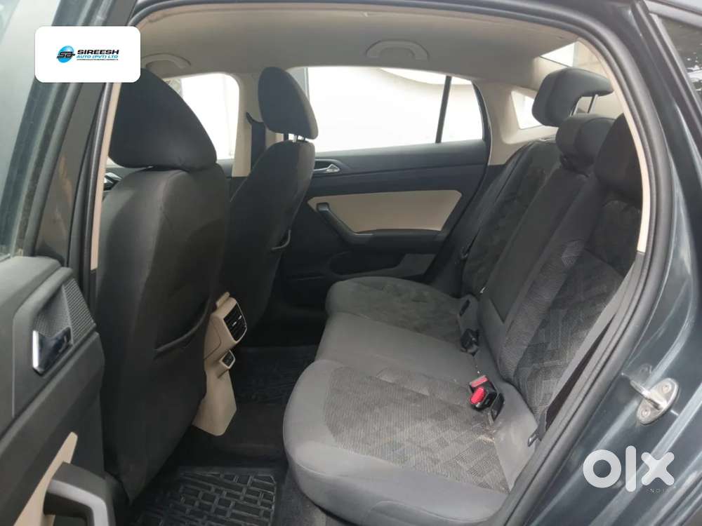 Skoda Slavia Ambition 1.0l Tsi At, 2022, Petrol