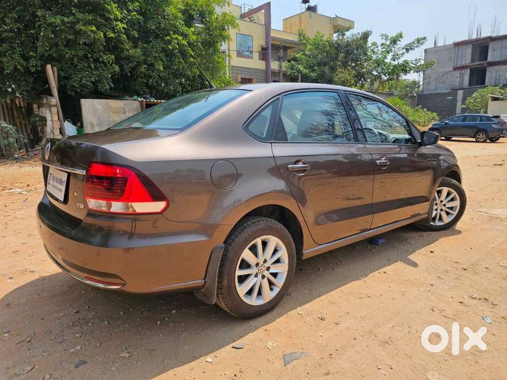 Volkswagen Vento 1.2 Tsi Highline At, 2015, Petrol