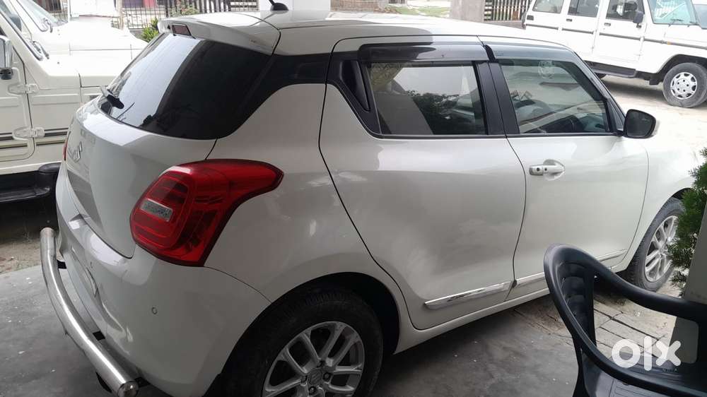 Maruti Suzuki Swift 1.3 Zxi, 2023, Petrol