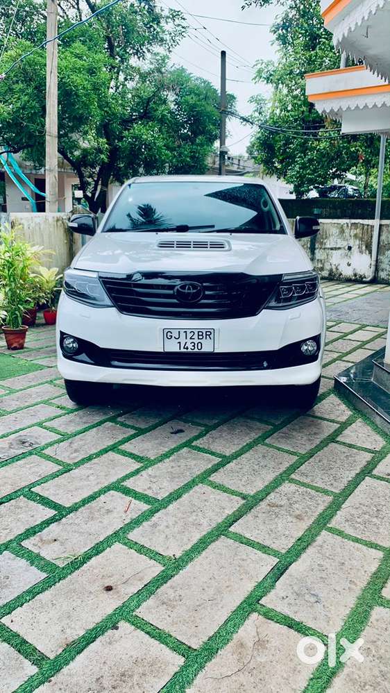 Toyota Fortuner Diesel 2012