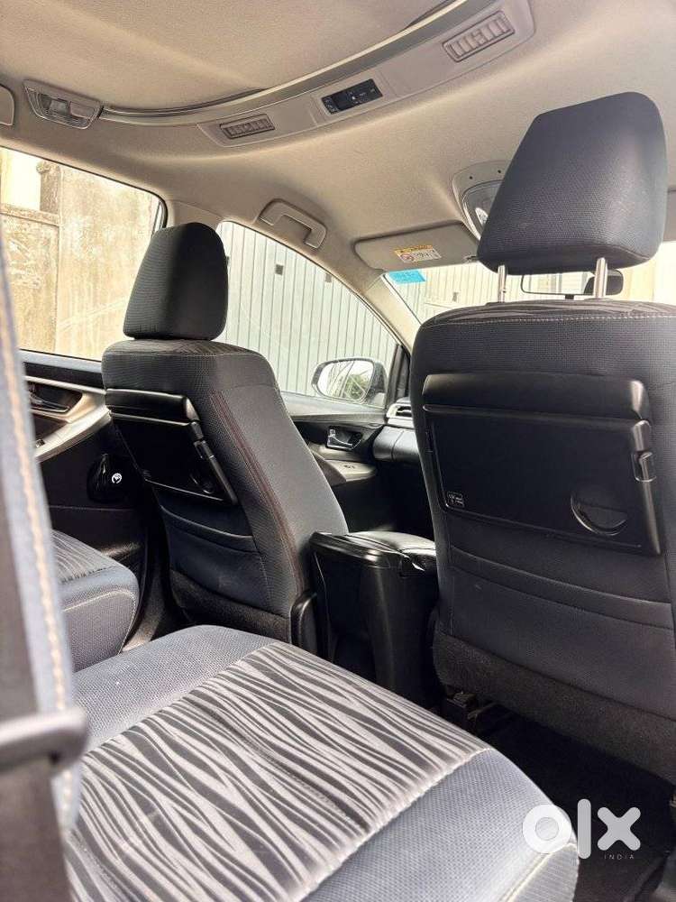 Toyota Innova Crysta, 2022, Petrol