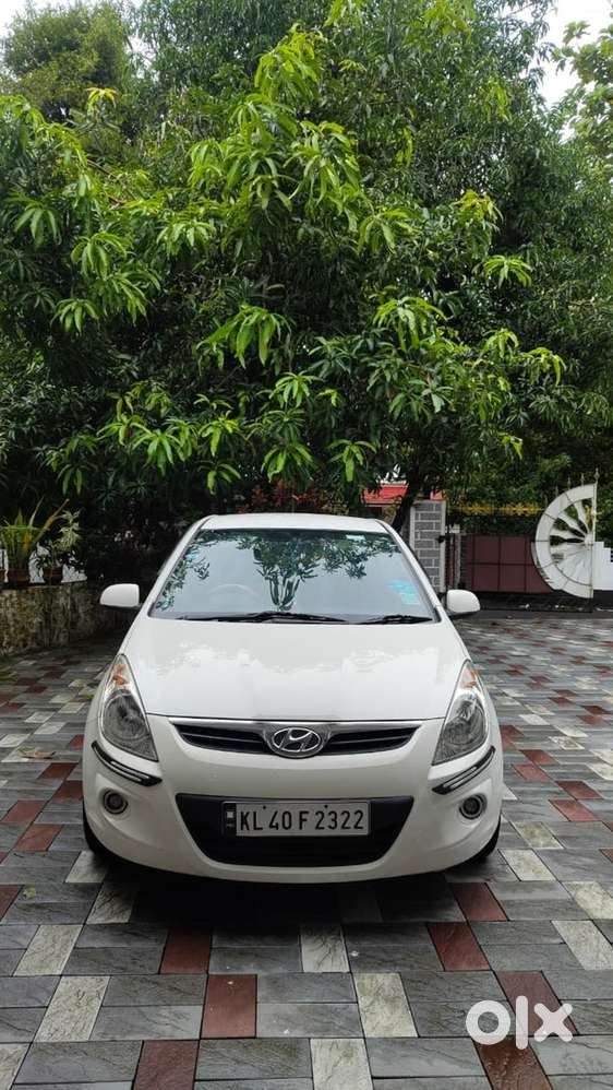 Less Km Drive I20 Diseal Full Cover Insurance