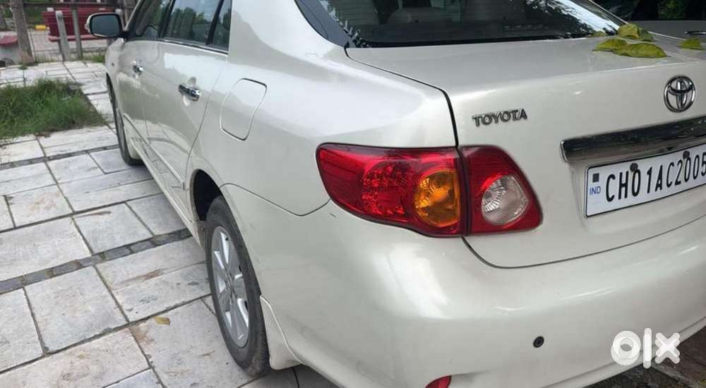 Toyota Corolla Petrol 2010