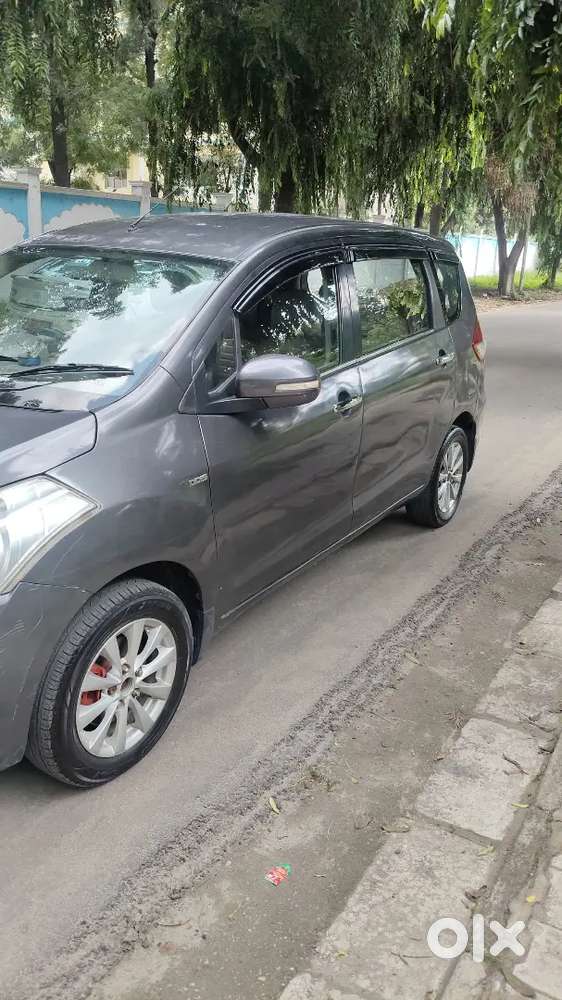 Maruti Suzuki Ertiga Zdi 2013