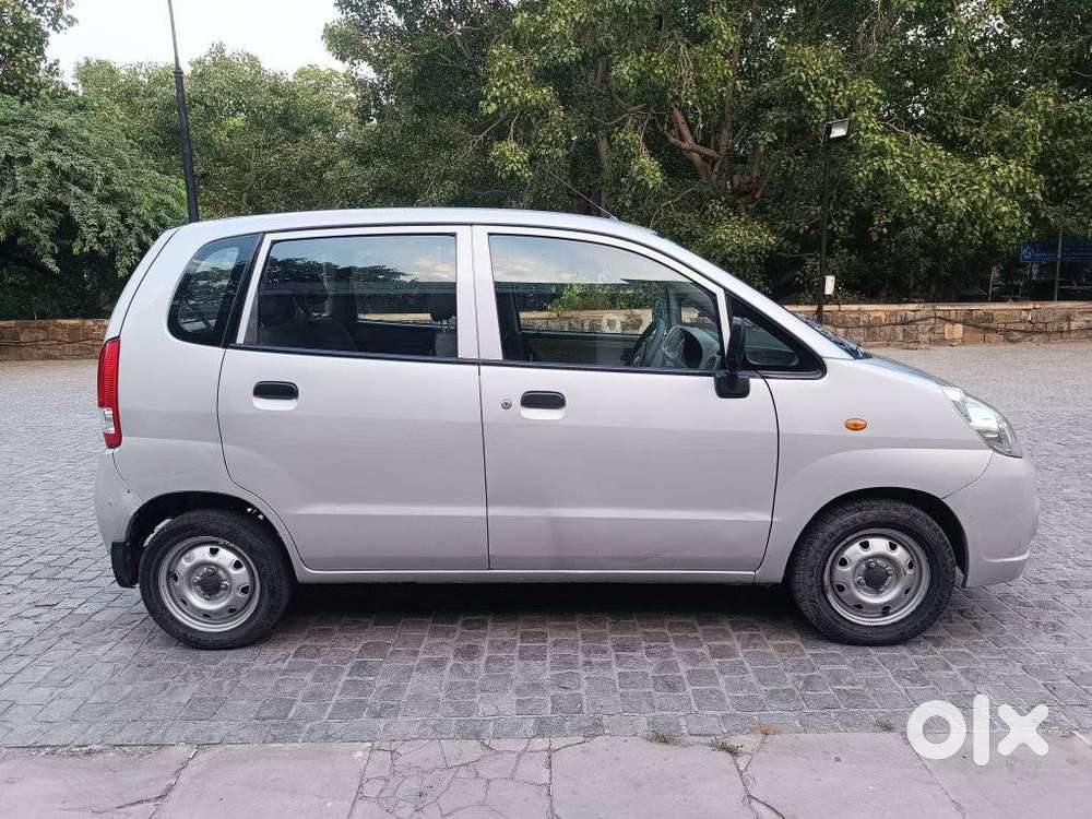 Maruti Suzuki Zen Estilo Lxi Bs Iv, 2011, Petrol