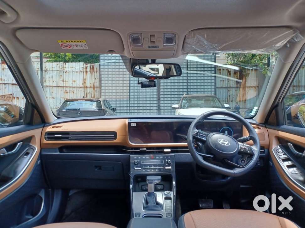 Hyundai Alcazar Signature 1.5 Petrol Dct 7str, 2025, Petrol