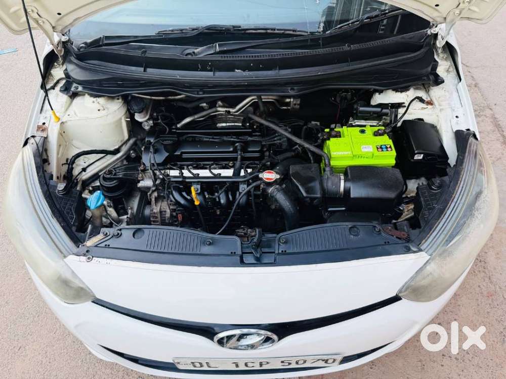 Hyundai I20 Petrol Cvt Magna Executive, 2013, Petrol