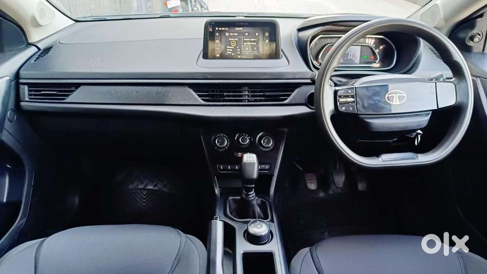 Tata Nexon Smart Plus1.2 Revotron Petrol 5 Mt, 2025, Petrol