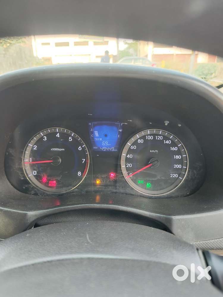 Hyundai Verna Vtvt 1.6 Sx, 2012, Petrol
