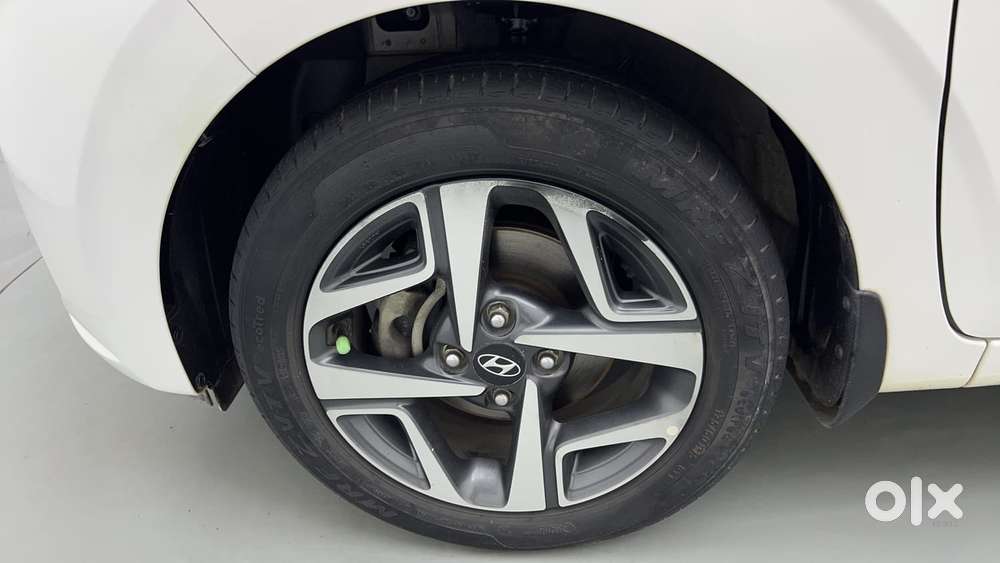 Hyundai Aura 1.0 Sx Plus Petrol, 2020, Petrol