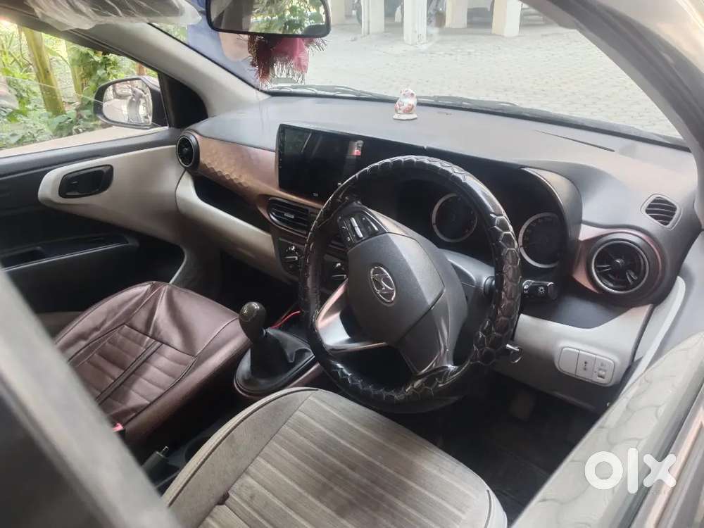 Hyundai Aura 2022 सीएनजी और अन्य 95000 Km Driven