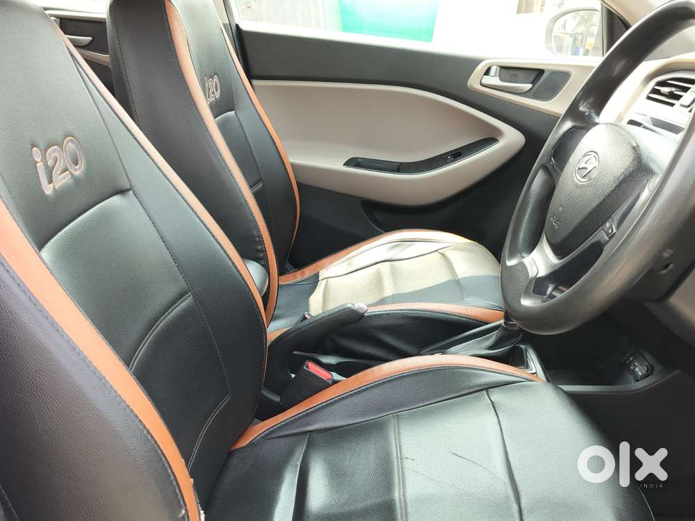 Hyundai Elite I20 1.2magna Executive At, 2018, Petrol