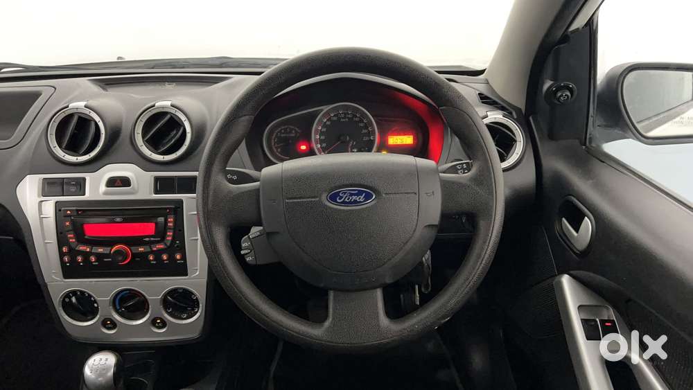 Ford Figo 2010-2012 Petrol Zxi, 2015, Petrol