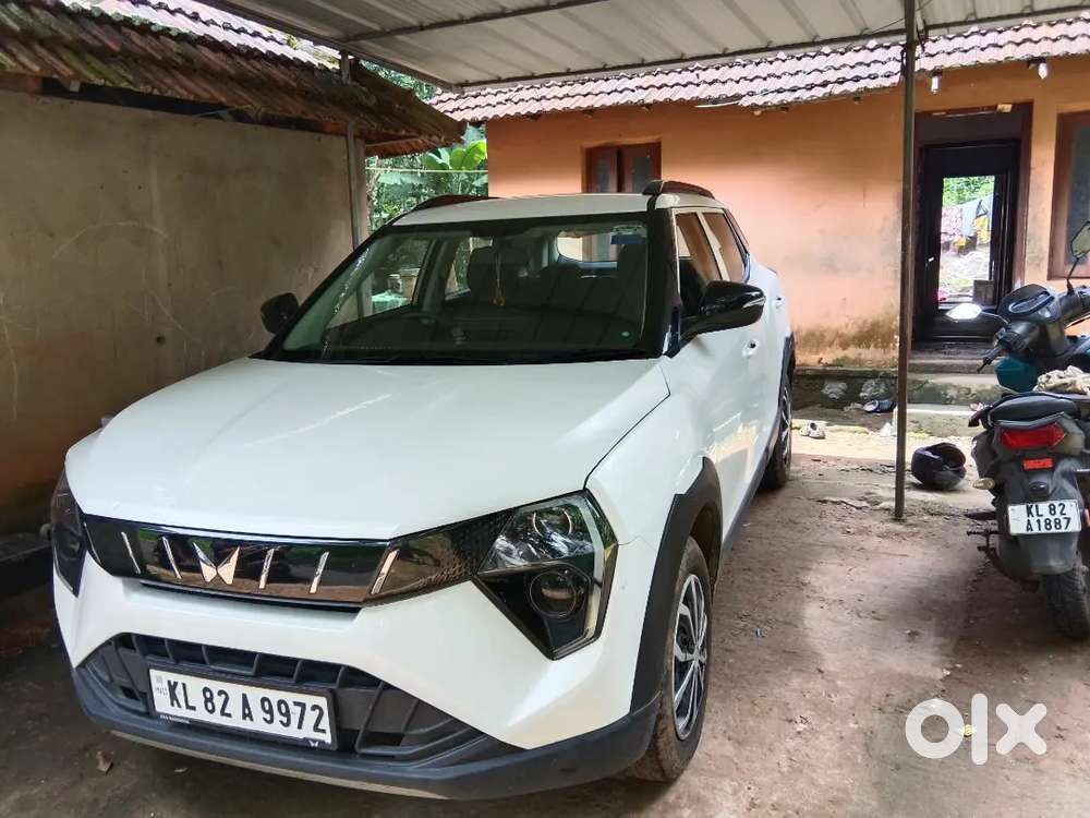 Mahindra Xuv 3xo Petrol 2025