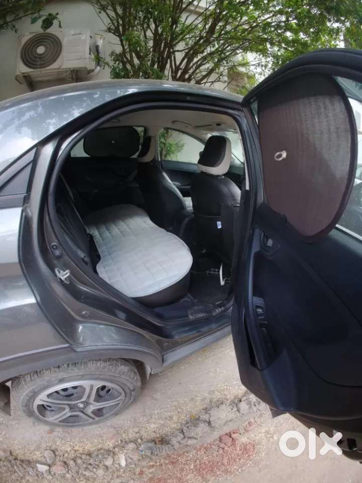 Tata Nexon Smart Plus1.2 Revotron Petrol 5 Mt, 2024, Petrol