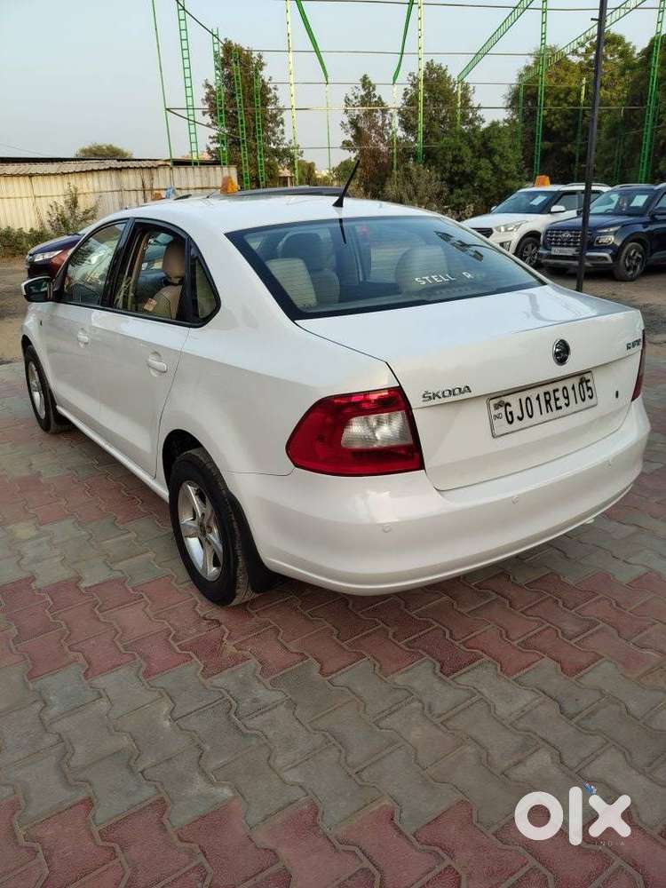 Skoda Rapid 2011-2013 1.6 Mpi At Ambition, 2014, Petrol