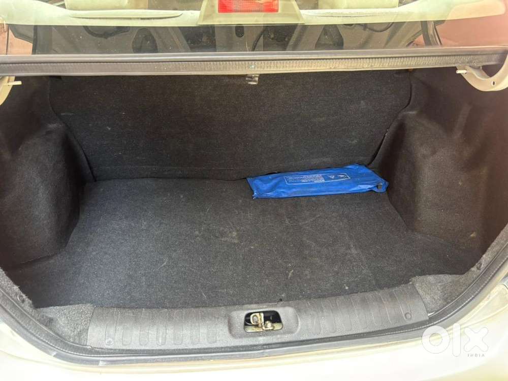 Maruti Suzuki Swift Dzire 2015 Petrol 57000 Km Driven