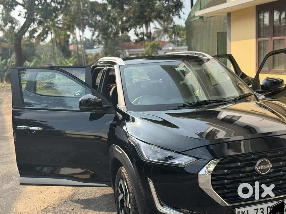 Nissan Magnite 15000 Km Automatic Xv