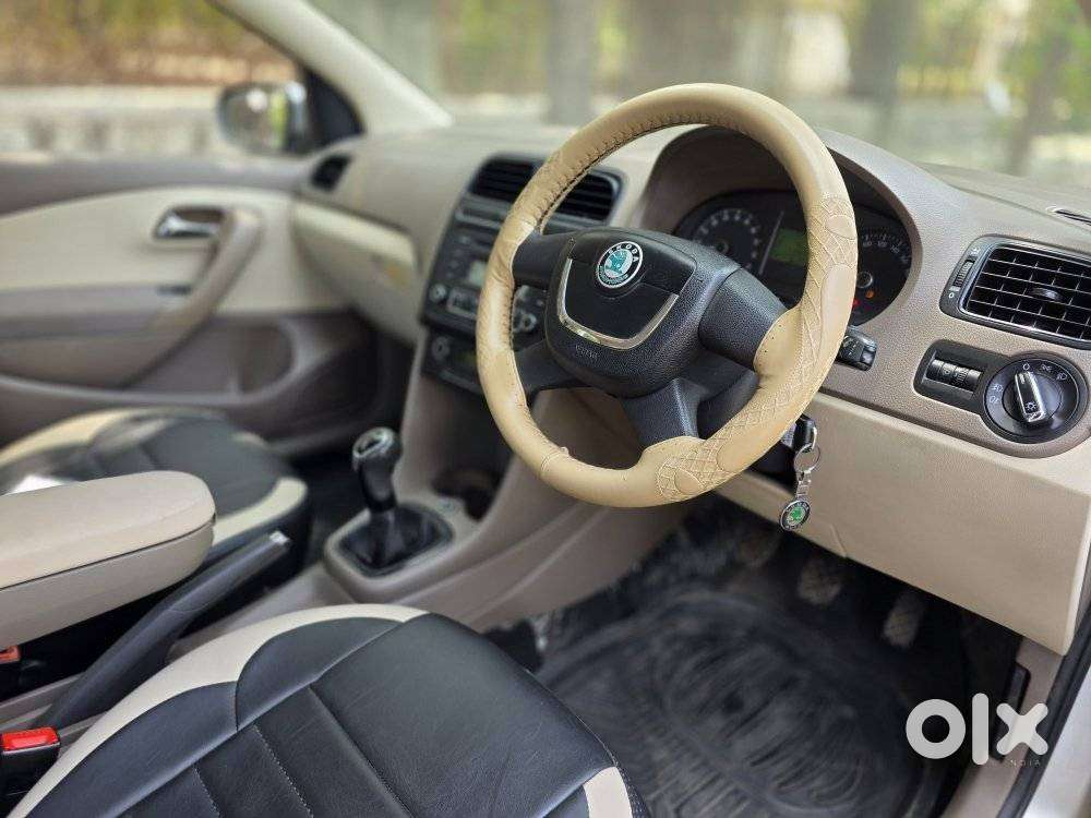 Skoda Rapid 1.5 Elegance Tdi Mt, 2012, Diesel