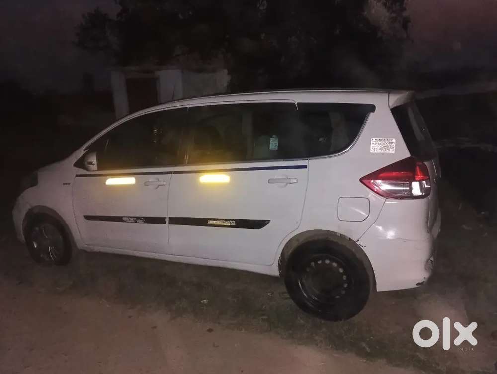 Maruti Suzuki Ertiga 2018 Cng & Hybrids 180000 Km Driven