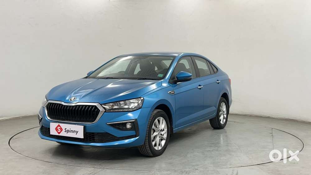 Skoda Slavia Ambition 1.0l Tsi At, 2023, Petrol