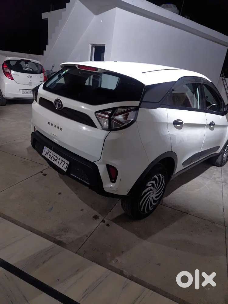 Tata Nexon 2023 Petrol One Hand Drive Feel Like New Car