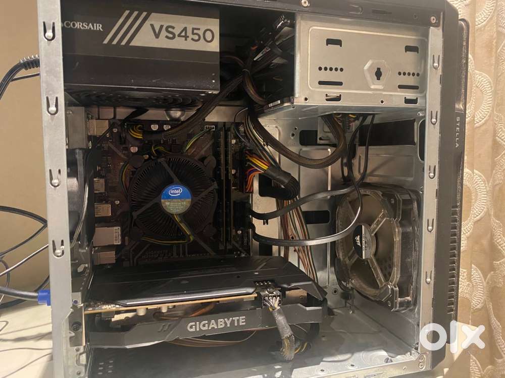 BUDGET 1080p Gaming Pc with mechanical keybord and razor mouse