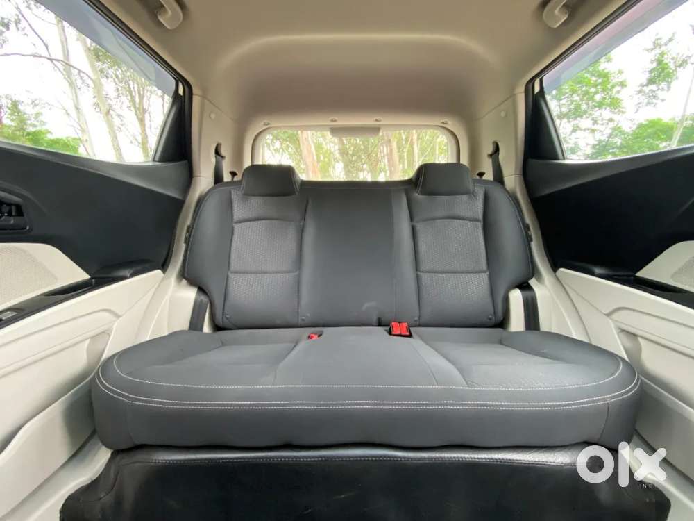Mahindra Xuv300 W6 Amt Diesel, 2023, Diesel