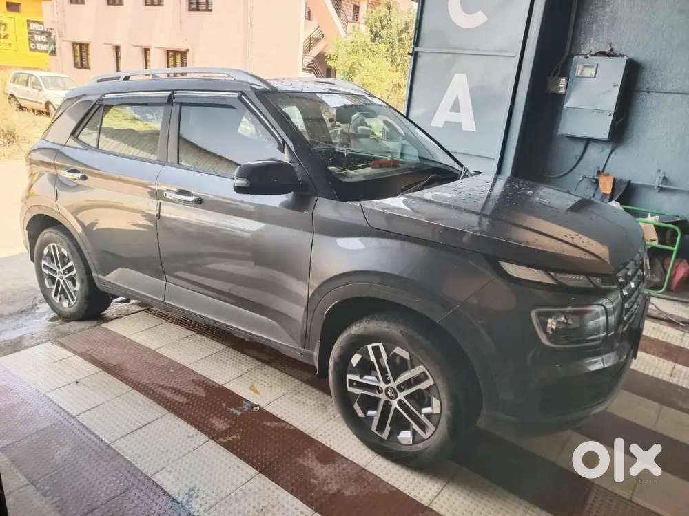Hyundai Venue Diesel 2022 Manual 1st