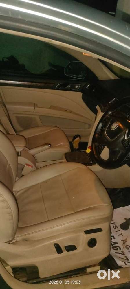 Skoda Superb 2011
