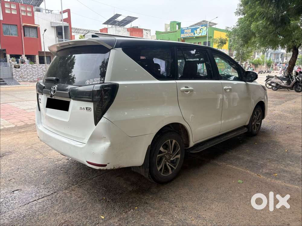 Toyota Innova Crysta 2.4 G Mt 8s, 2024, Diesel