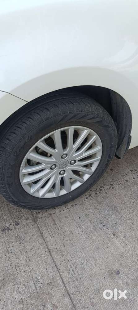 Swift Dzire 2024 Zxi Mt