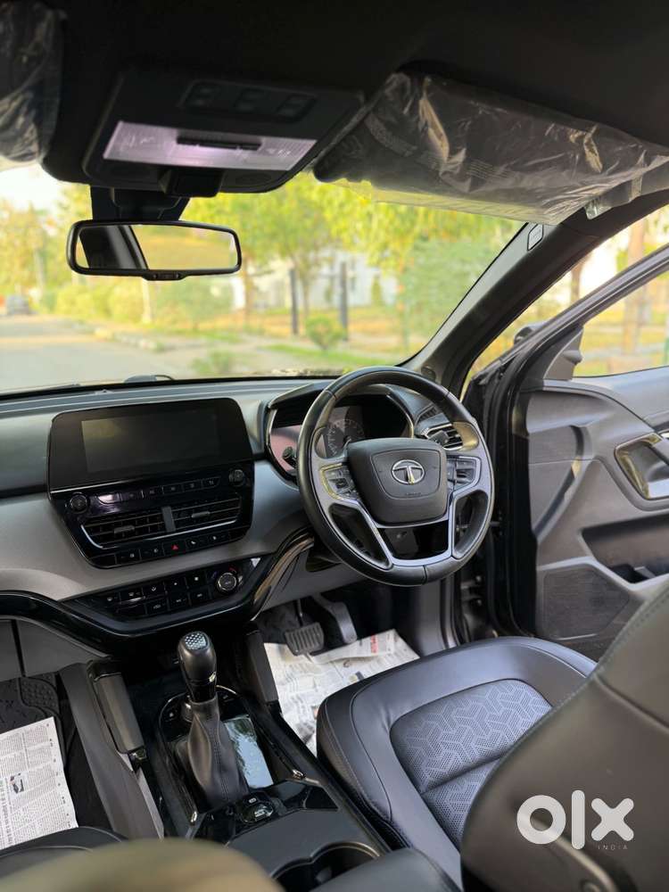 Urgent Sale Of Safari Top Model Automatic Dark Edition