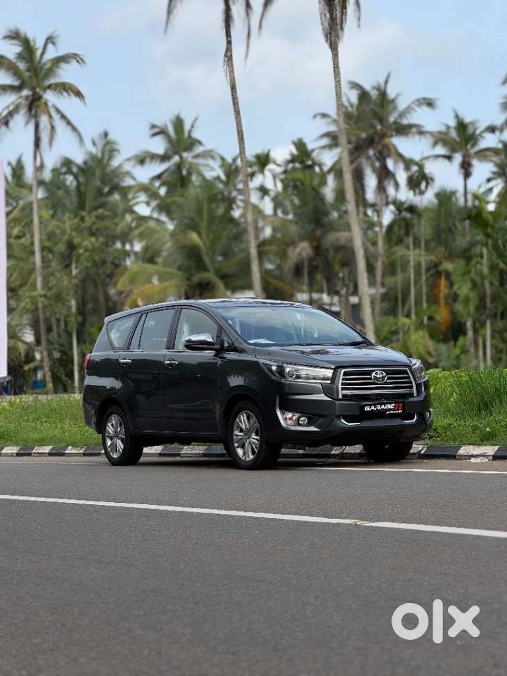 Toyota Innova Crysta 2.8 Z, 2016, Diesel