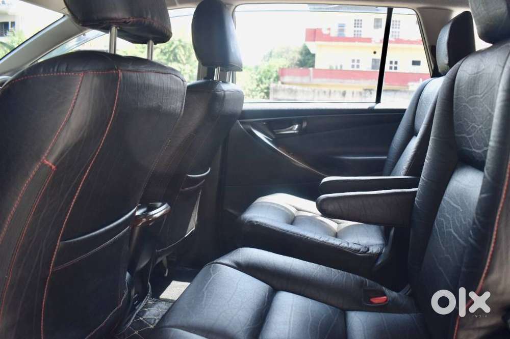 Toyota Innova Crysta 2.4 G Mt, 2017, Diesel