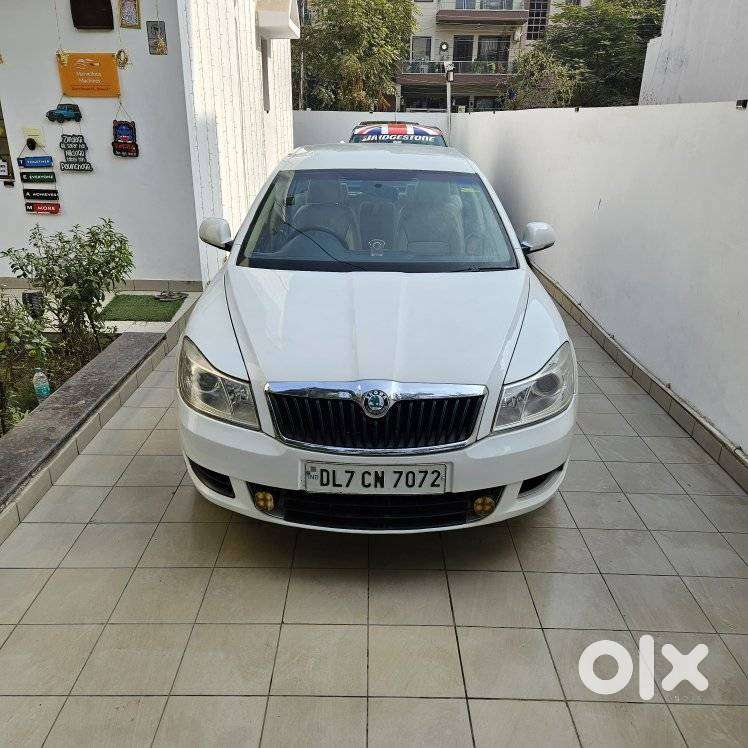 Skoda Laura 1.8 Tsi Ambition, 2013, Petrol