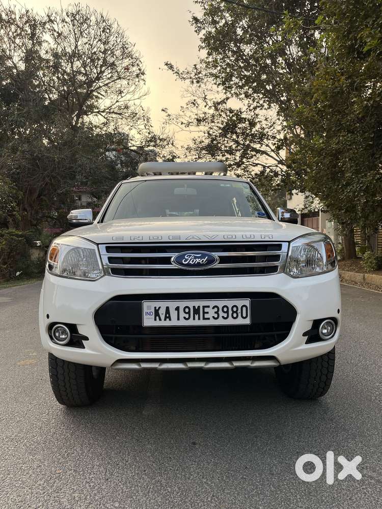 Ford Endeavour 3.2 Titanium At 4x4, 2014, Diesel
