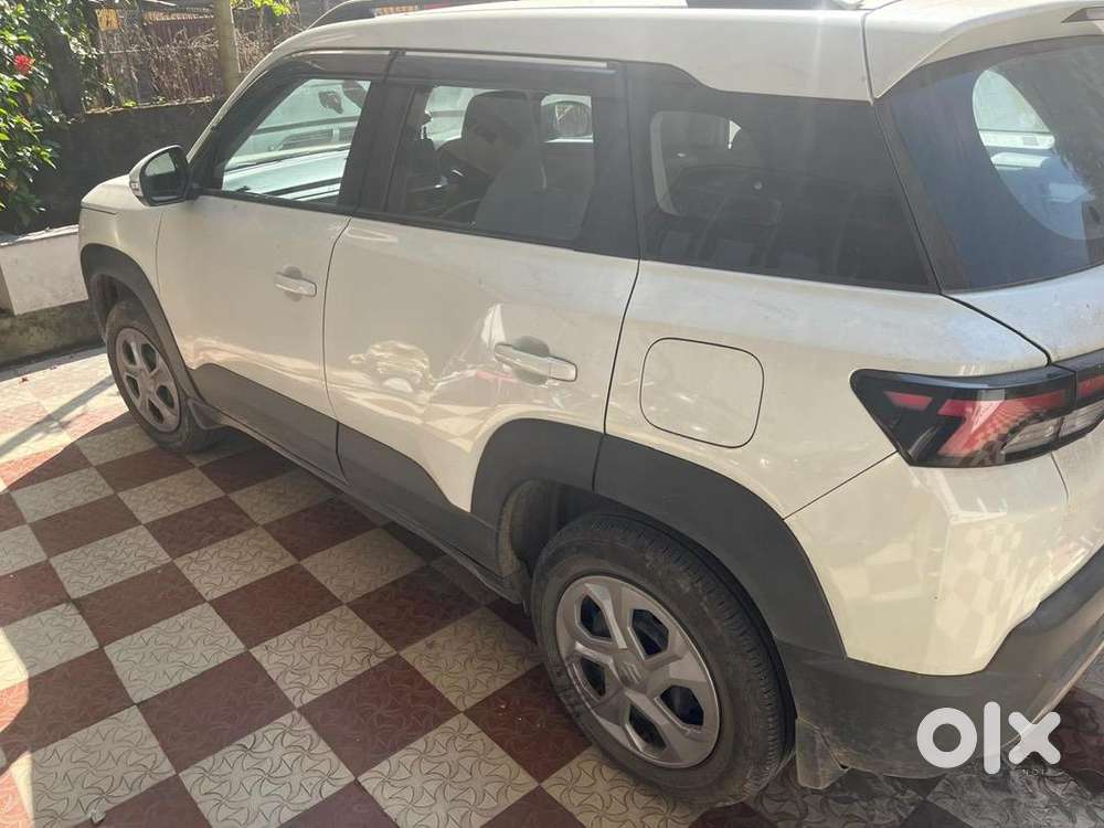 Brezza Lxi  First Owner  Premium Sound + Android + Ambient