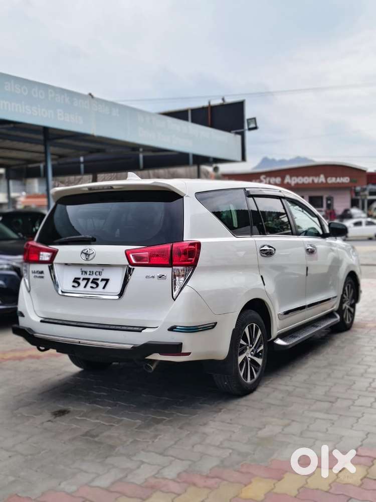 Toyota Innova Crysta 2.5z, 2022, Diesel