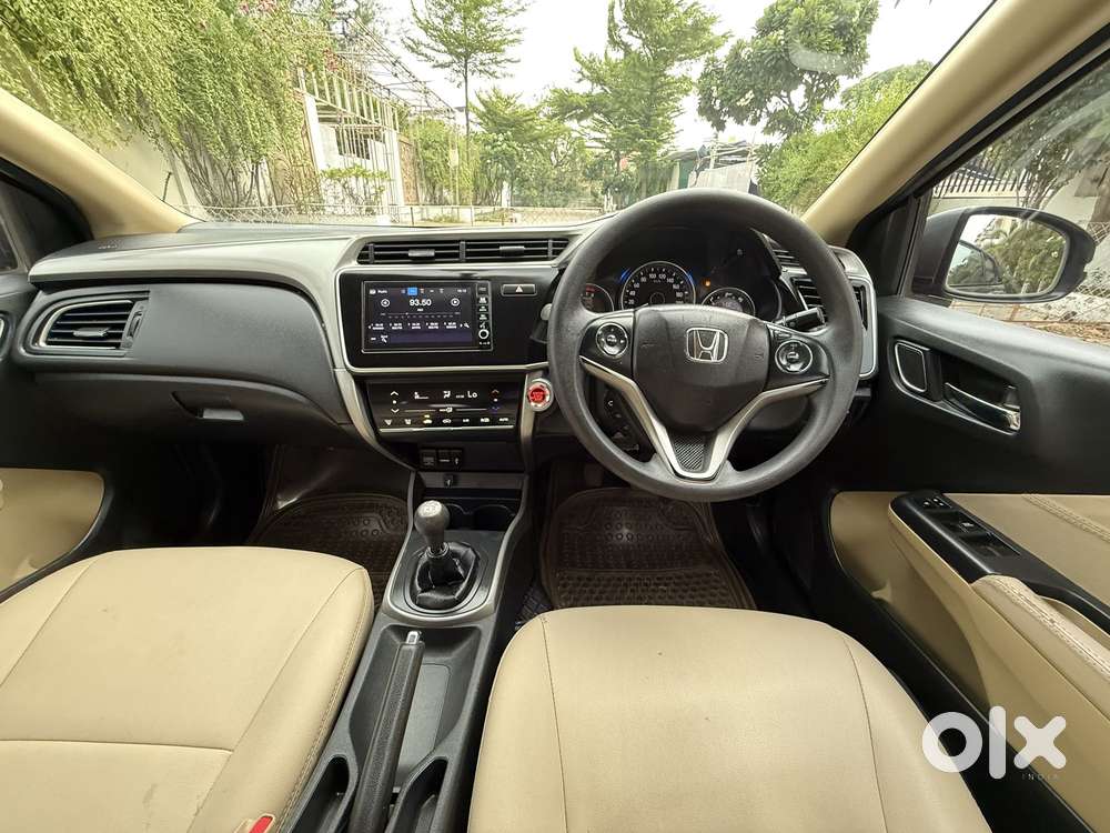 Honda City I-vtec V, 2017, Petrol